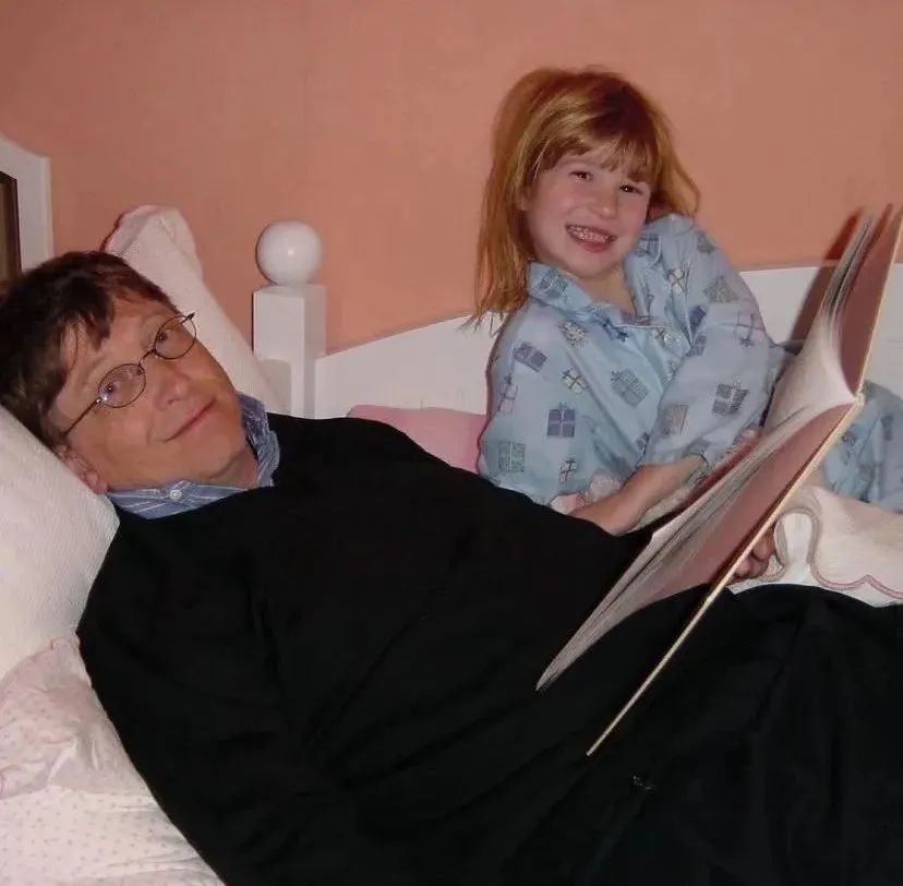 Richest dad: won't leave his entire fortune to his children Products | DXDF，Grand Orient Wax Figure 8