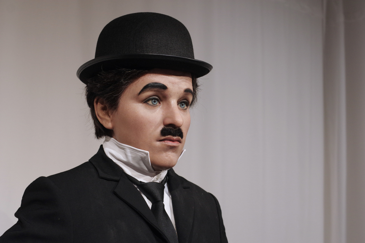 He made the world laugh all by himself. | DXDF，Grand Orient Wax Figure 6