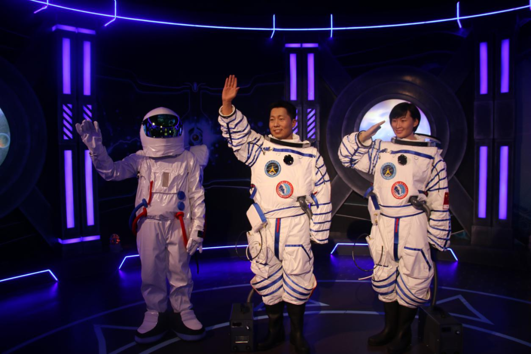 Wax Museum Study Tour | DXDF，Grand Orient Wax Figure 4
