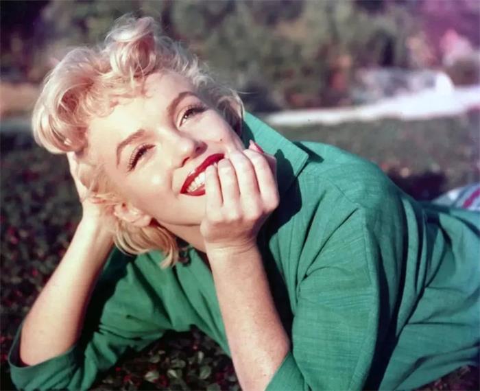 Character Story | Marilyn Monroe: No One Will Buy My Soul for 5 Cents | DXDF, Grand Orient Wax Figure 1