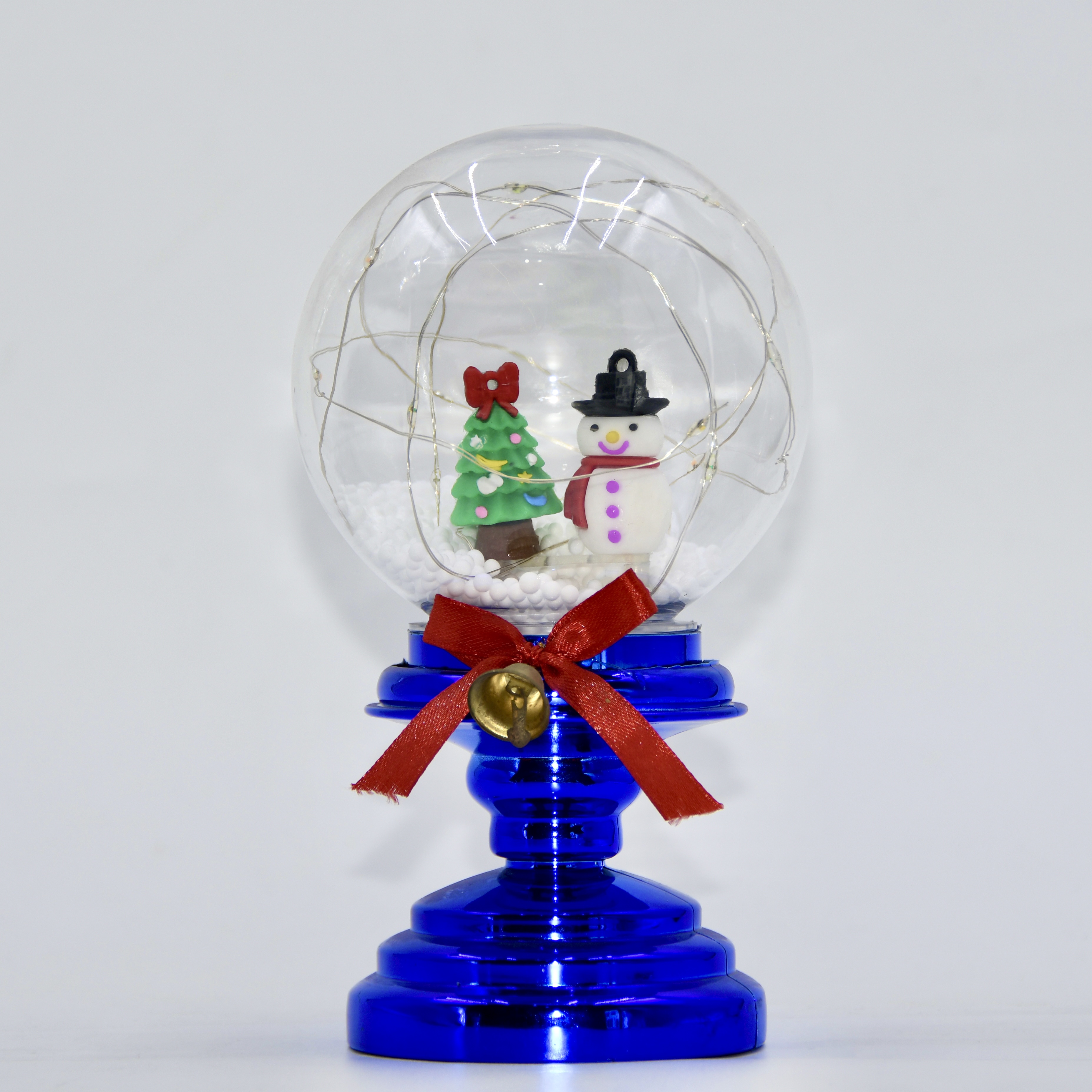 LED Christmas Tabletop Decoration with Globe-Shaped Cover & Fairy Lights, USB and Battery Powered for Indoor Holiday Displays 2