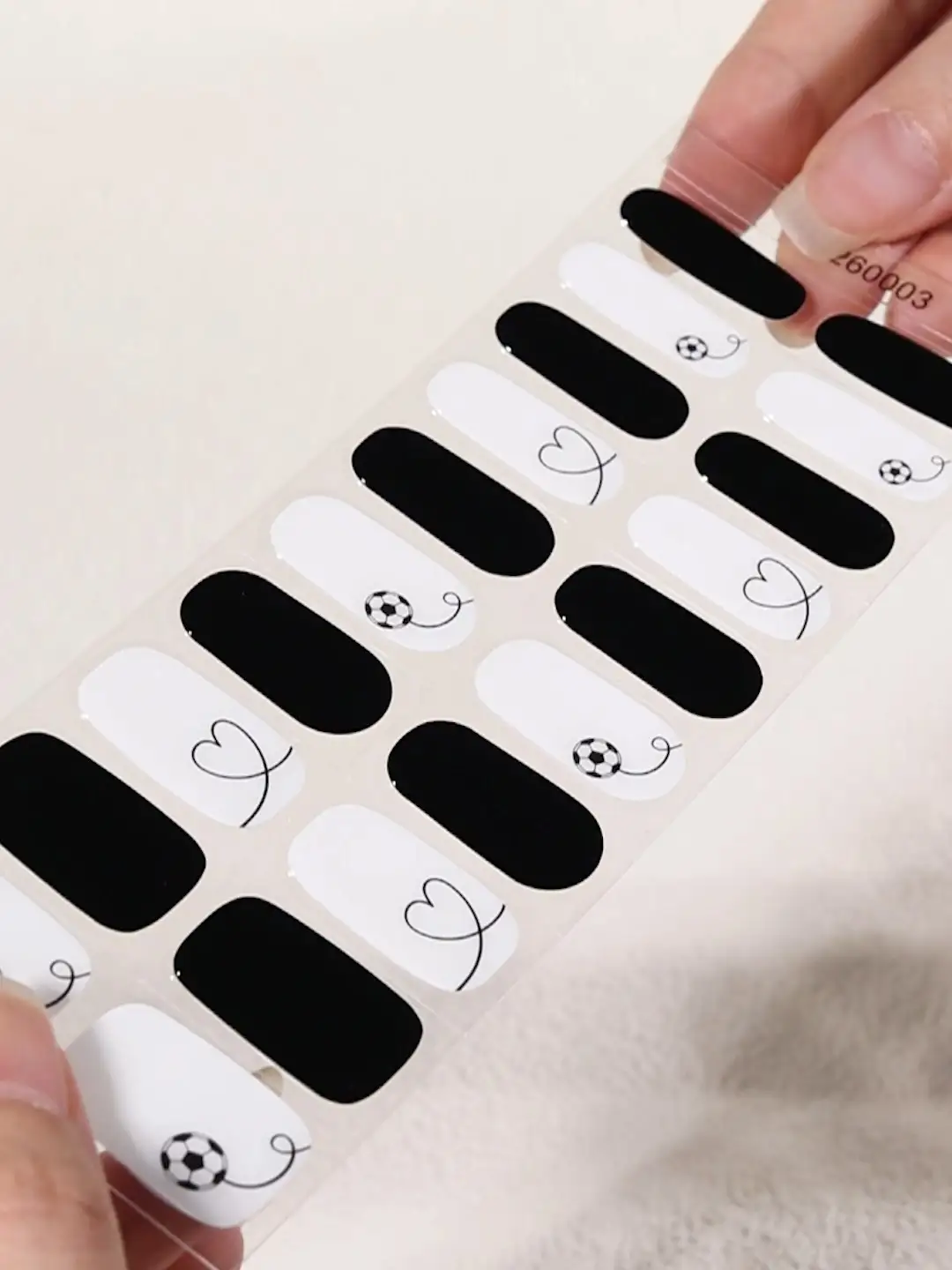 Factory Elegant Black White Contrast Heart Soccer Ball Sketch Unique Graphic Art Aesthetic Pro Semi Cured Gel Nail Strips 1