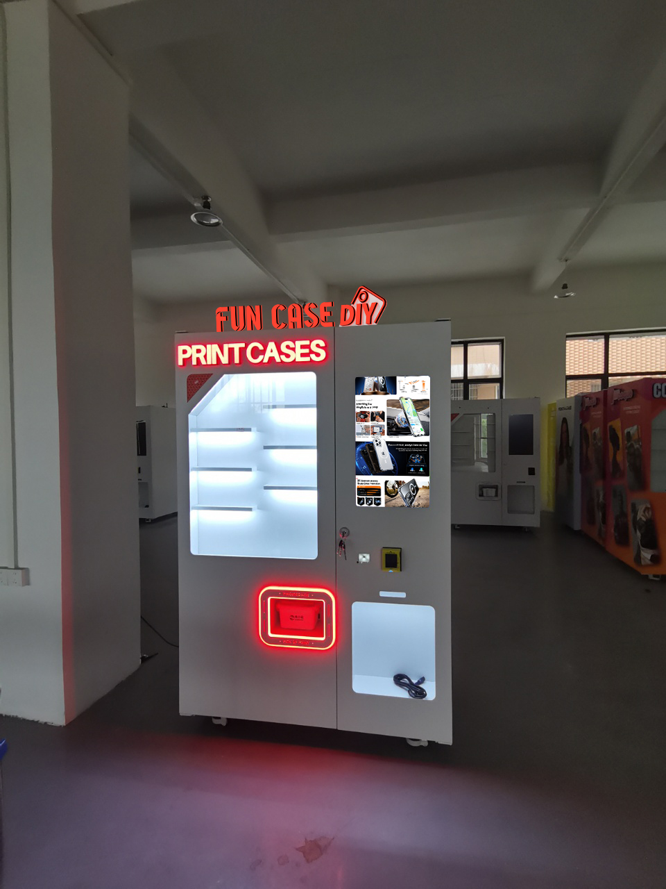 Customized Phone case diy vending machine manufacturers From China | SKYFUN 6