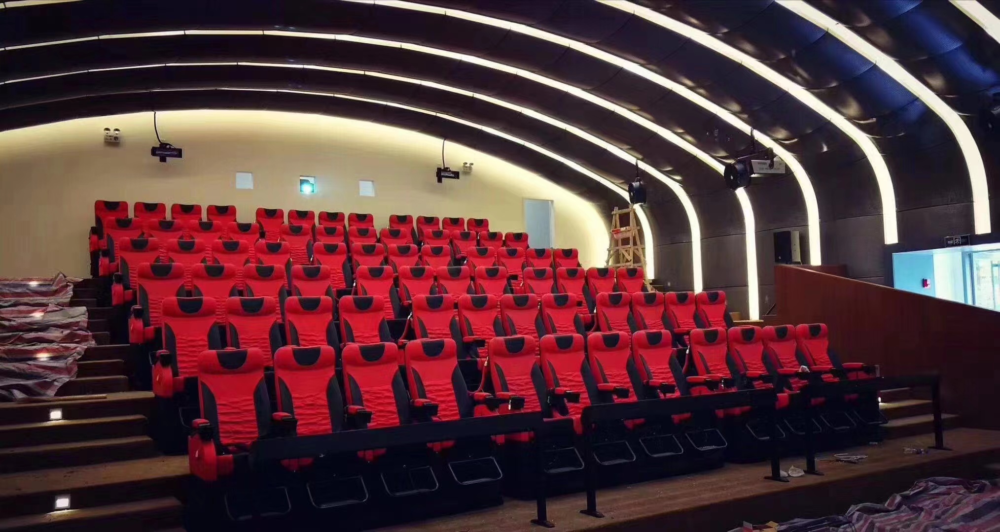 5D Motion Interactive Cinmea