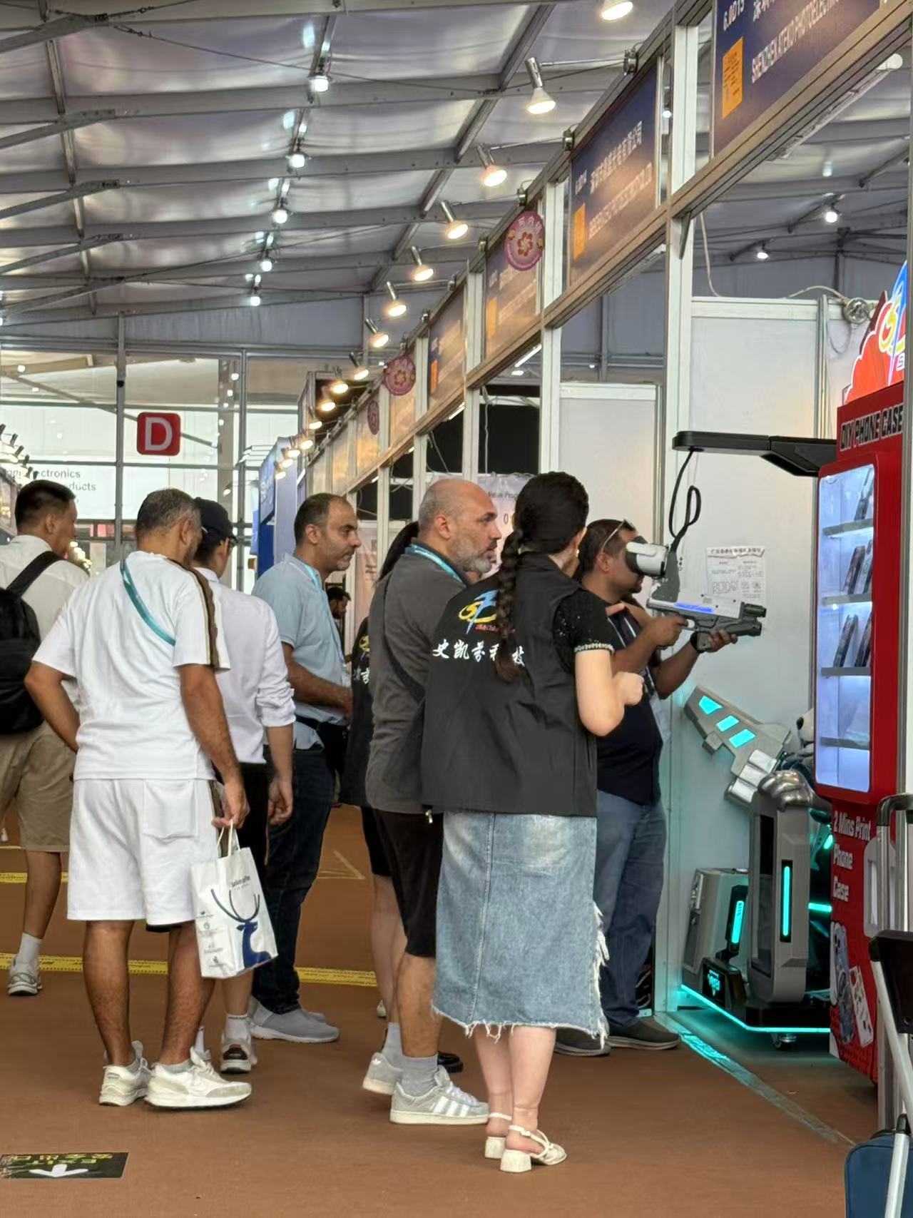 🌟 Skyfun Showcases Innovative VR Machines at Canton Fair 2025 🌟 2