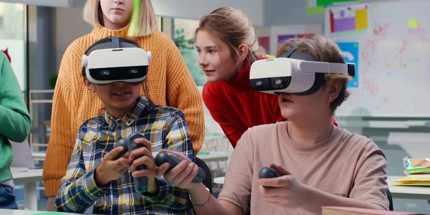 Applications of VR Gaming Machines: Home, Arcades, and Commercial Venues 1