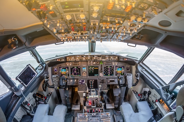 How VR Airplane Simulators Are Revolutionizing the Amusement Industry? 2