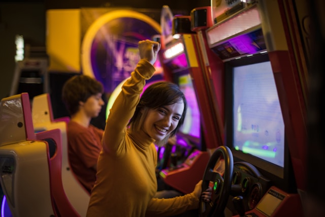 The Evolution of Racing Simulators: From Arcade to VR 1