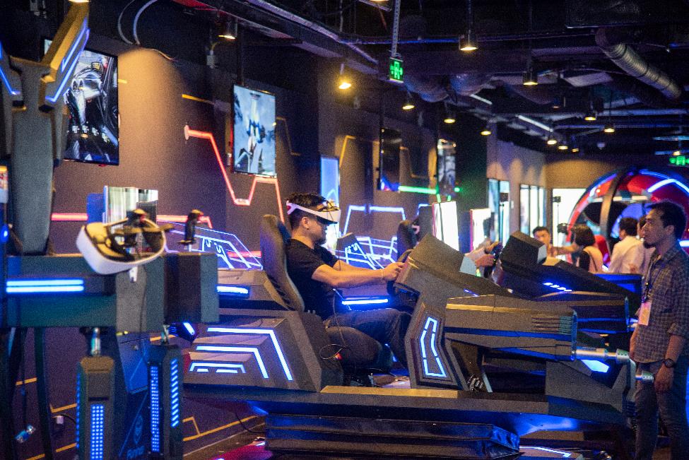 Planning and Launching Your Virtual Reality (VR) Theme Park/Center/Zone Business 1
