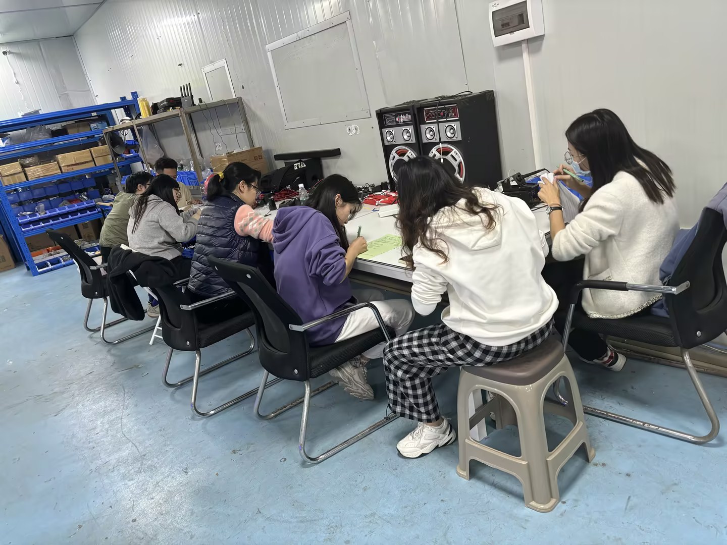 About skyfun All employees go to the factory for VR product training 1