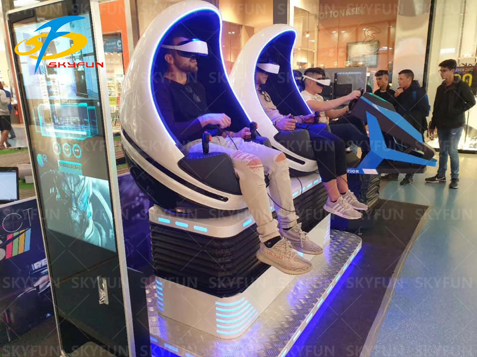 An Italian customer successfully started a business with a small cost of VR game consoles 2