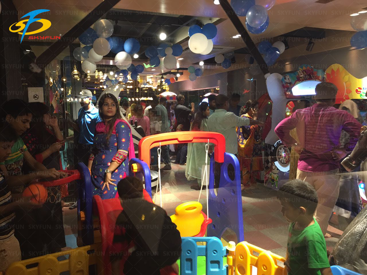 VR egg chair cinema has successfully entered Bangladesh's restaurants 3
