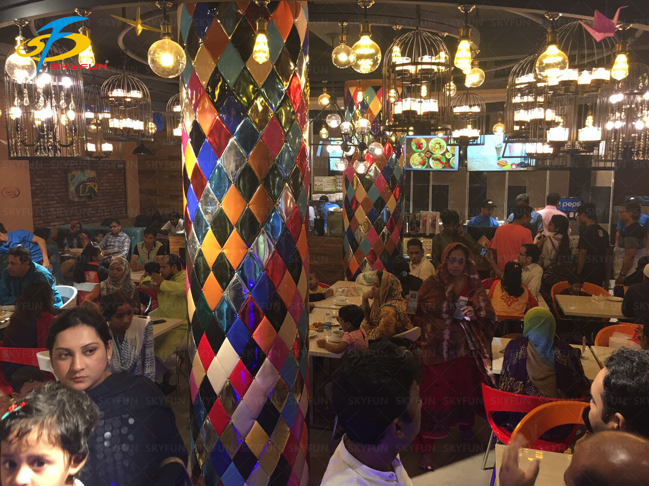 VR egg chair cinema has successfully entered Bangladesh's restaurants 4