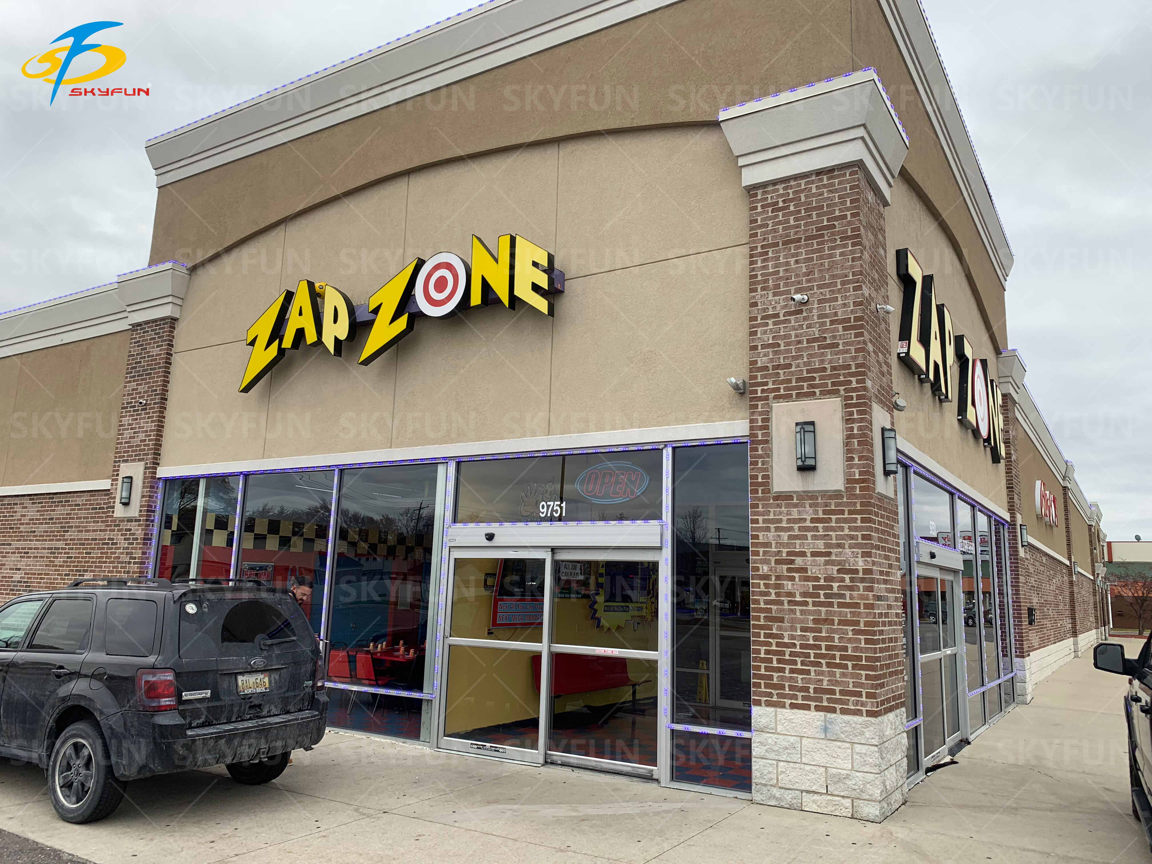 Indoor amusement park opens in Michigan 5