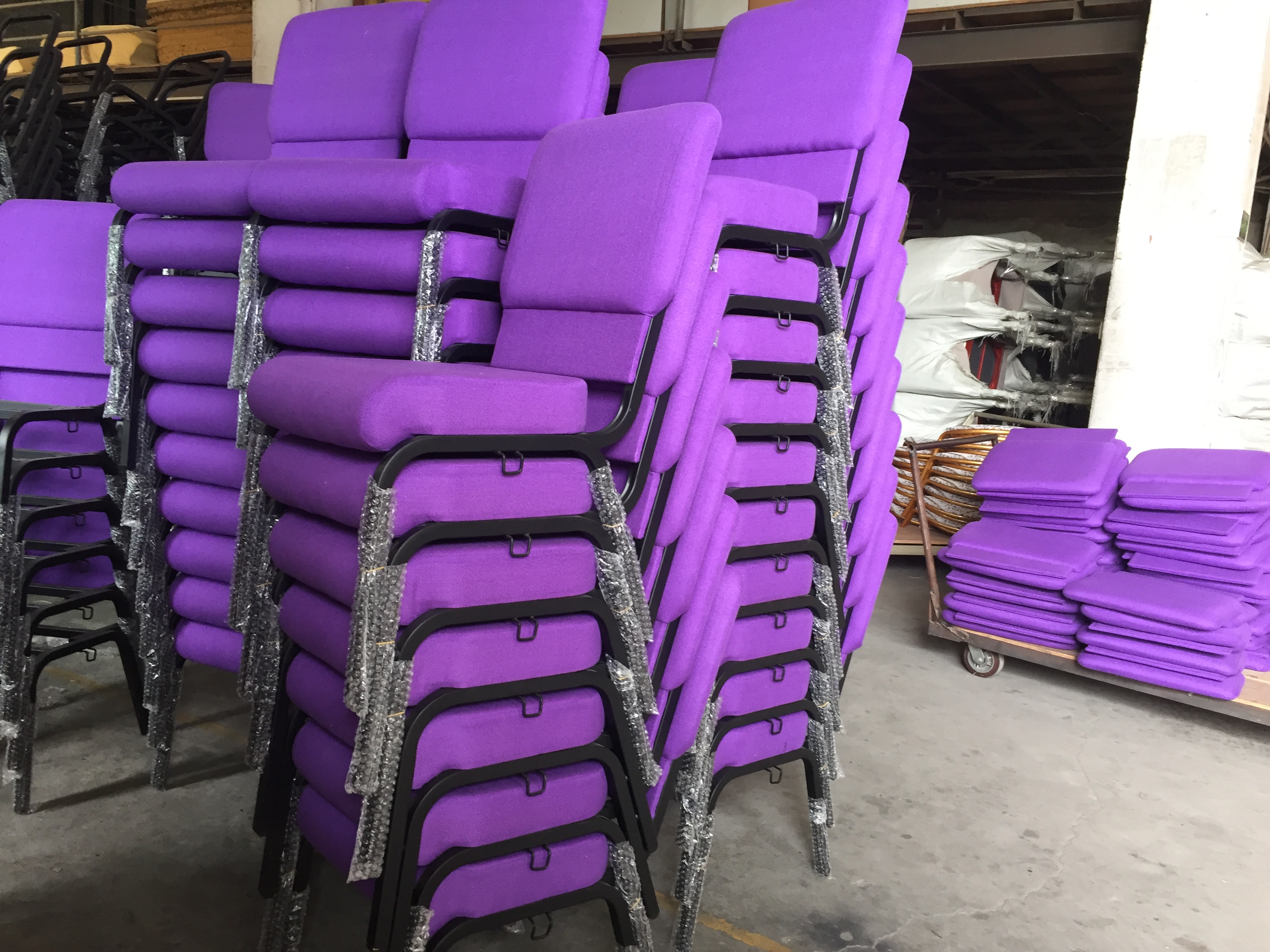 Wholesale thickened bookshelves, metal theater chairs, conference stackable interlocking auditoriums, chu| MHJ furniture 11