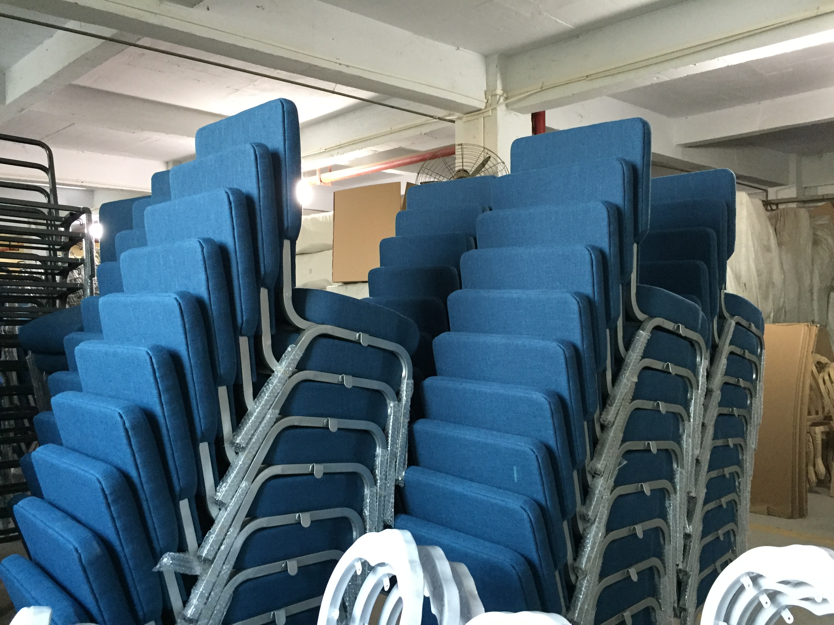 Wholesale thickened bookshelves, metal theater chairs, conference stackable interlocking auditoriums, chu| MHJ furniture 13