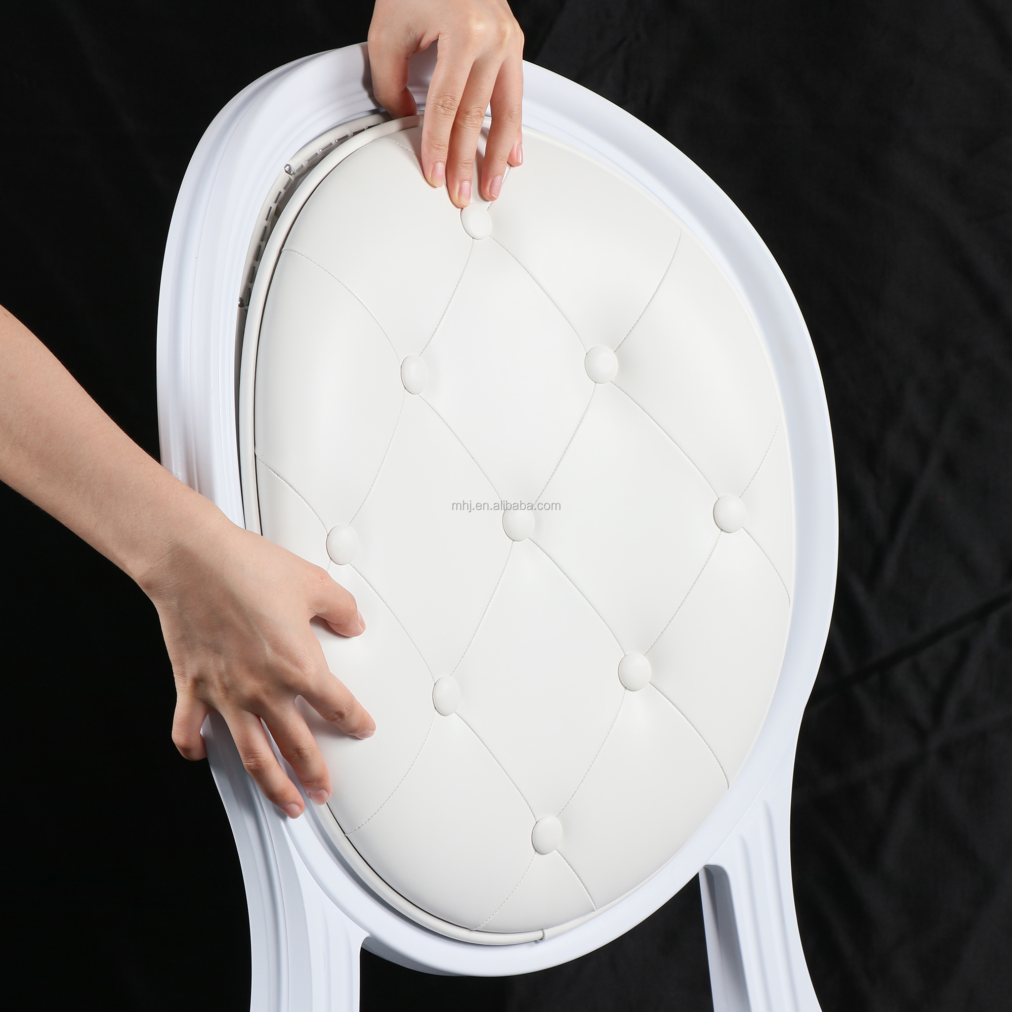 MHJ furniture - French Louis Royal Design Resin Plastic Oval Back Hotel Dining Banquet Chair For Event Wedding Plastic chair and table 10