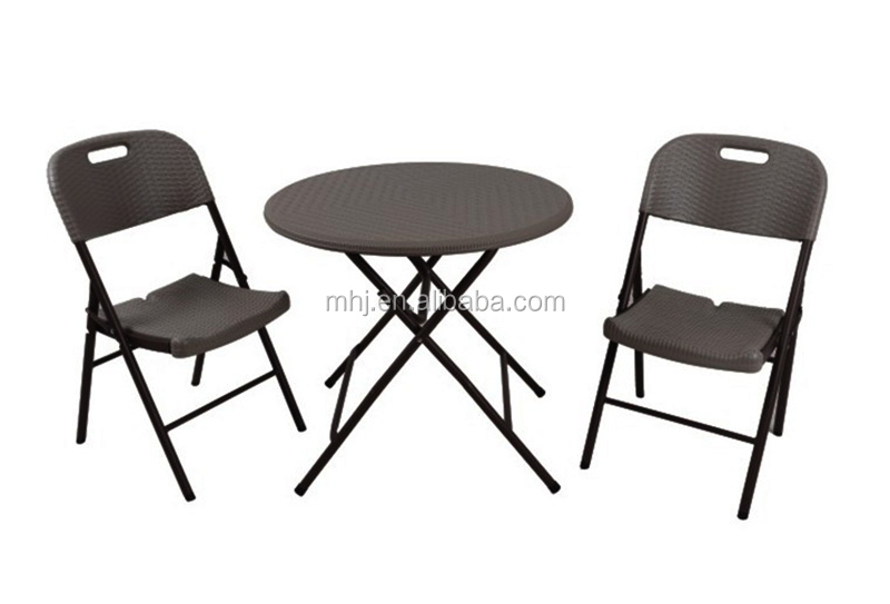 New design round imitate woven cane folding outdoor plastic table