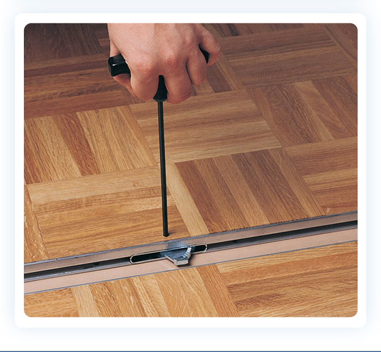 Wholesale anti- scratch natural easy lock seamless high gloss dance floor