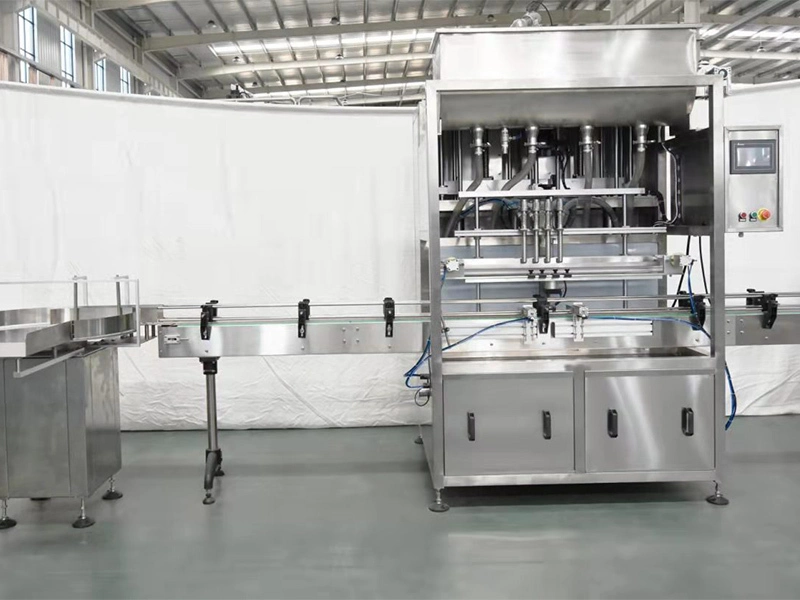Automatic liquid filling line 1