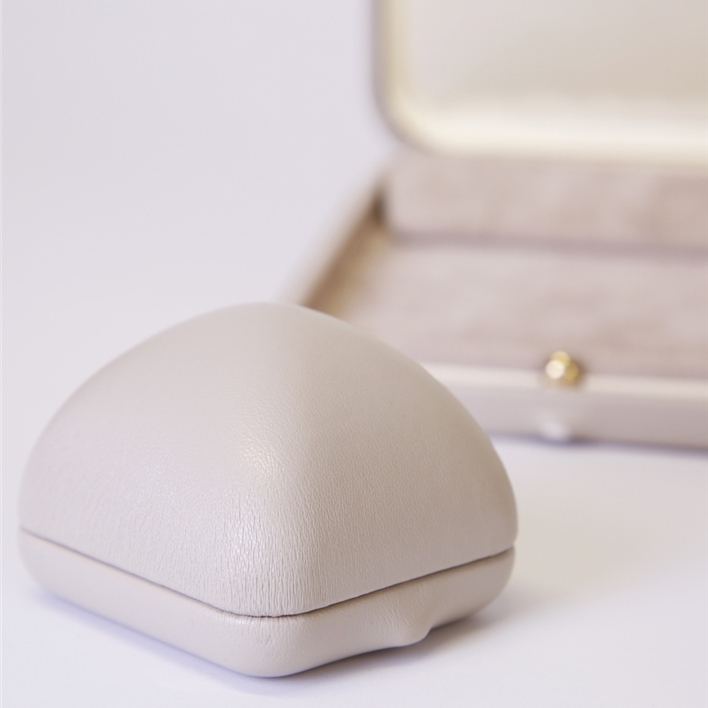 ring box.