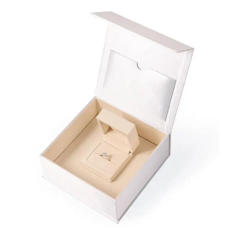 Scatola regalo magnetica bianca personalizzata per gioielli, porta anelli 1