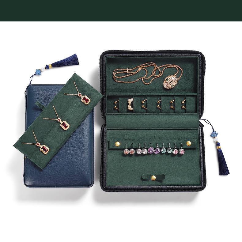 Compact leather travel jewelry pouches details-2