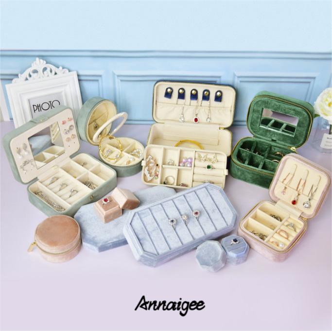 Velvet Jewelry Box From The Annaigee