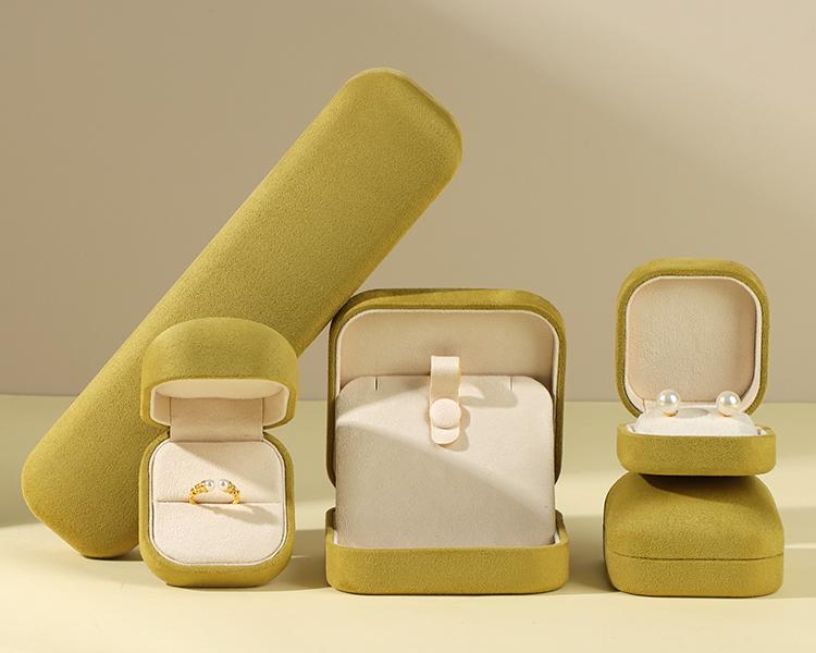 pale yellow jewelry box