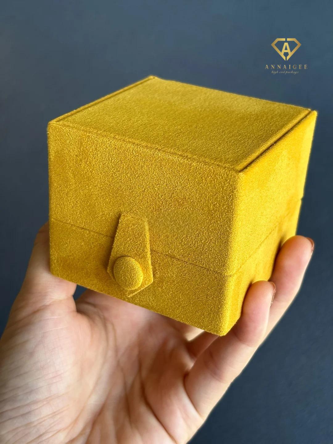 Custom Yellow Velvet Jewelry Box for Earring