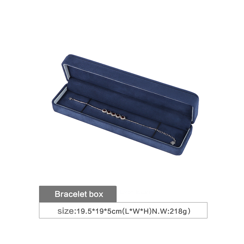 blue velvet bracelet box