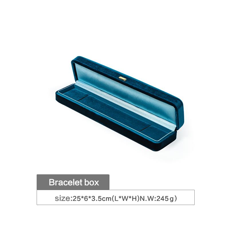 blue velvet bracelet box