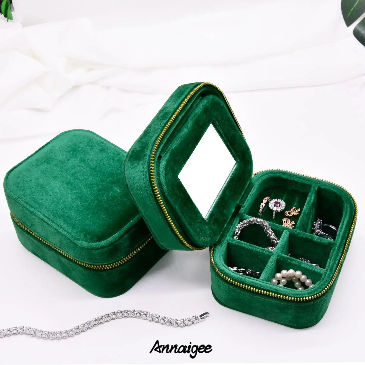 High-quality Green Velvet Travel Jewelry Case Wholesale - Annaigee 1