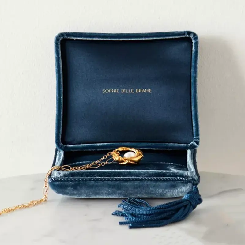 Custom Velvet Jewelry Boxes - Manufacturer Annaigee Jewel Packing