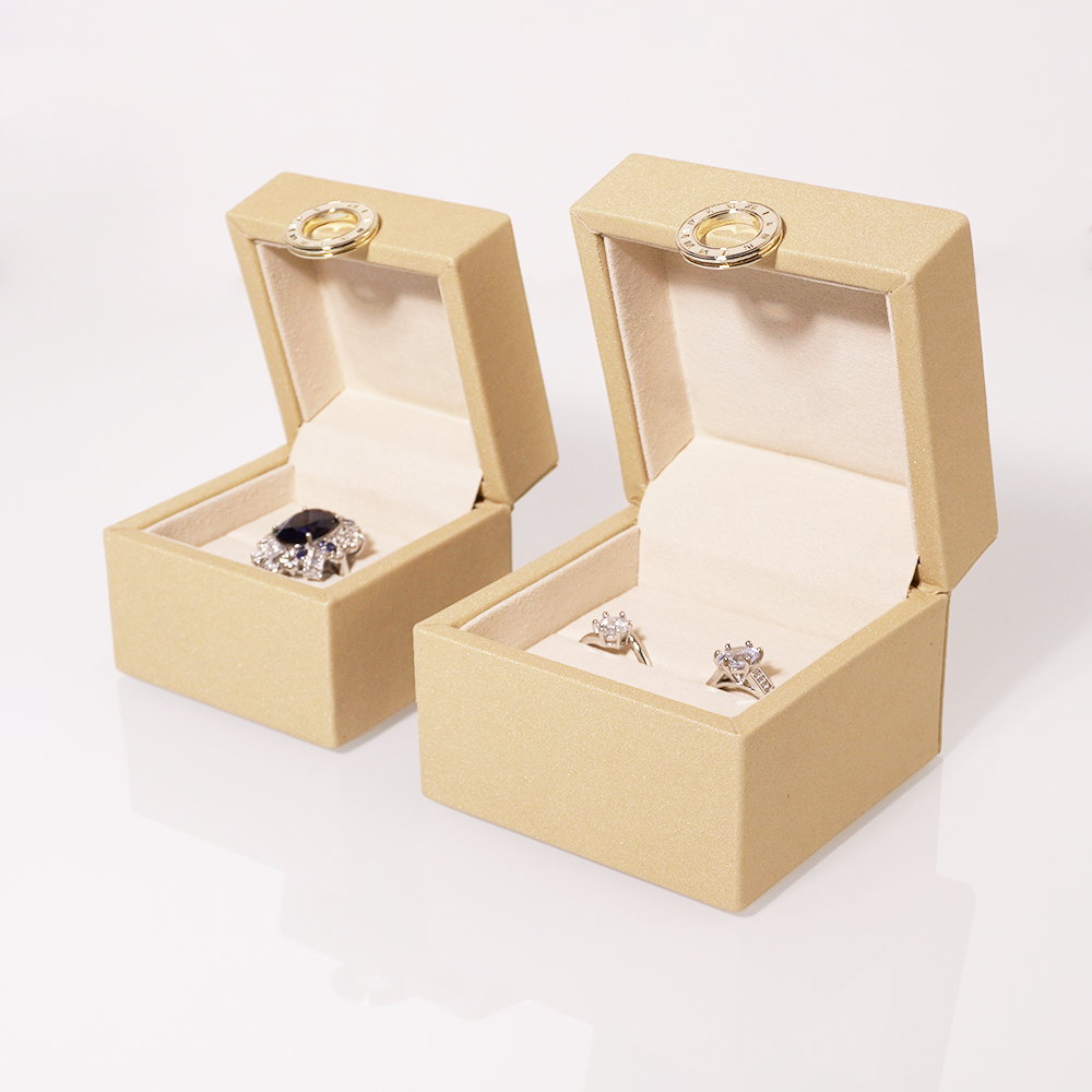  Cajas de embalaje para joyería de alta gama con diseño de trébol de cuatro hojas al por mayor.