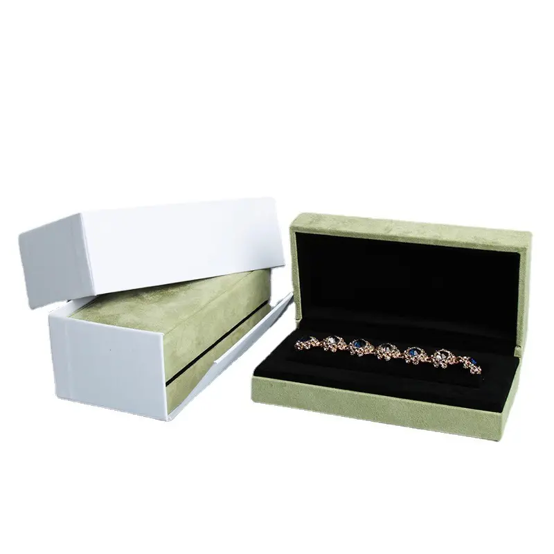 Van Cleef Style Imitation Brand Velvet Jewelry Gift Box - Annaigee 1