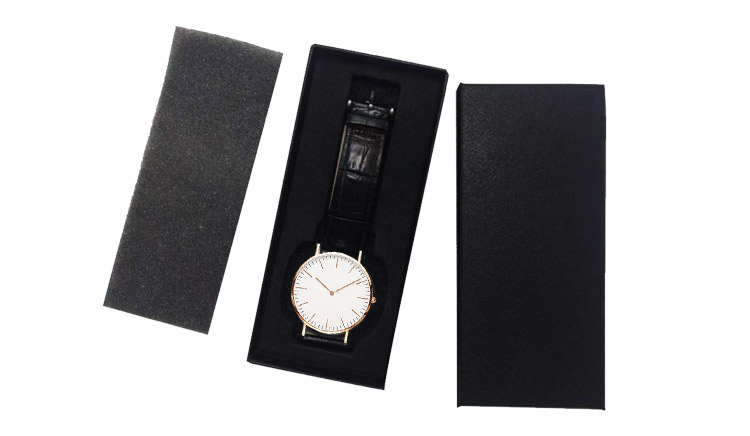  Caja de reloj vacía original. No se vende por separado.