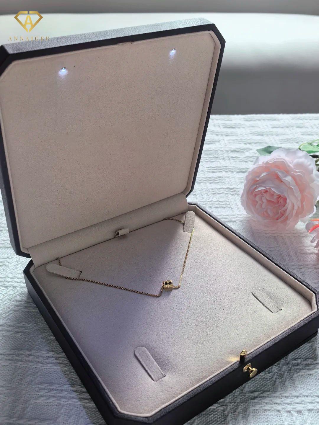 Fabricante de caixas de joias de couro personalizadas | Annaigee Premium Packaging 7