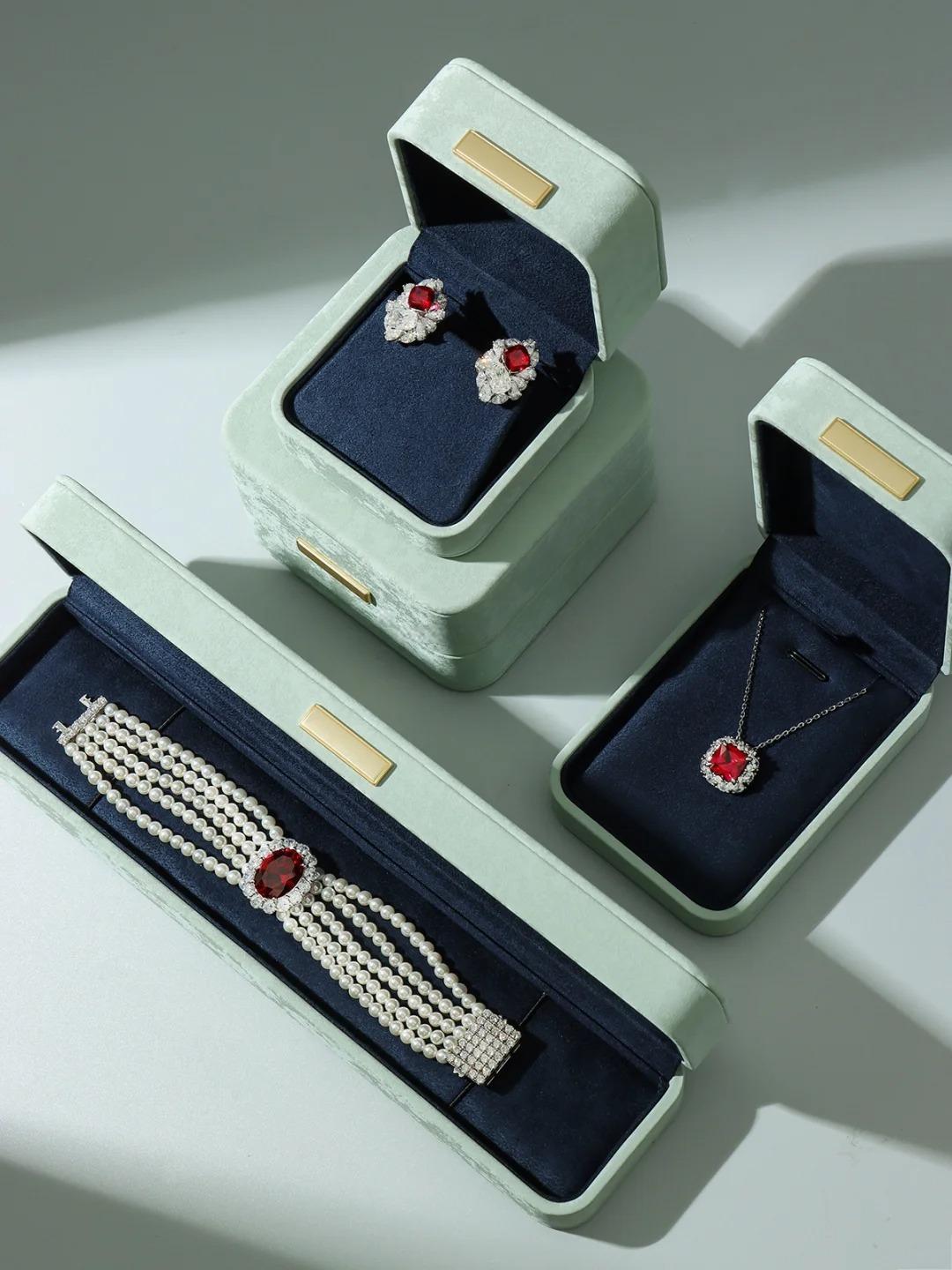 Wholesale Custom Green Microfiber Jewelry Boxes Series