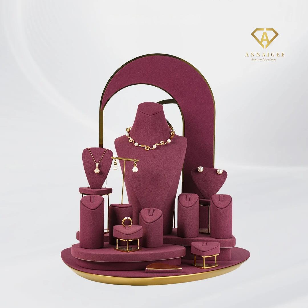 custom jewelry display props