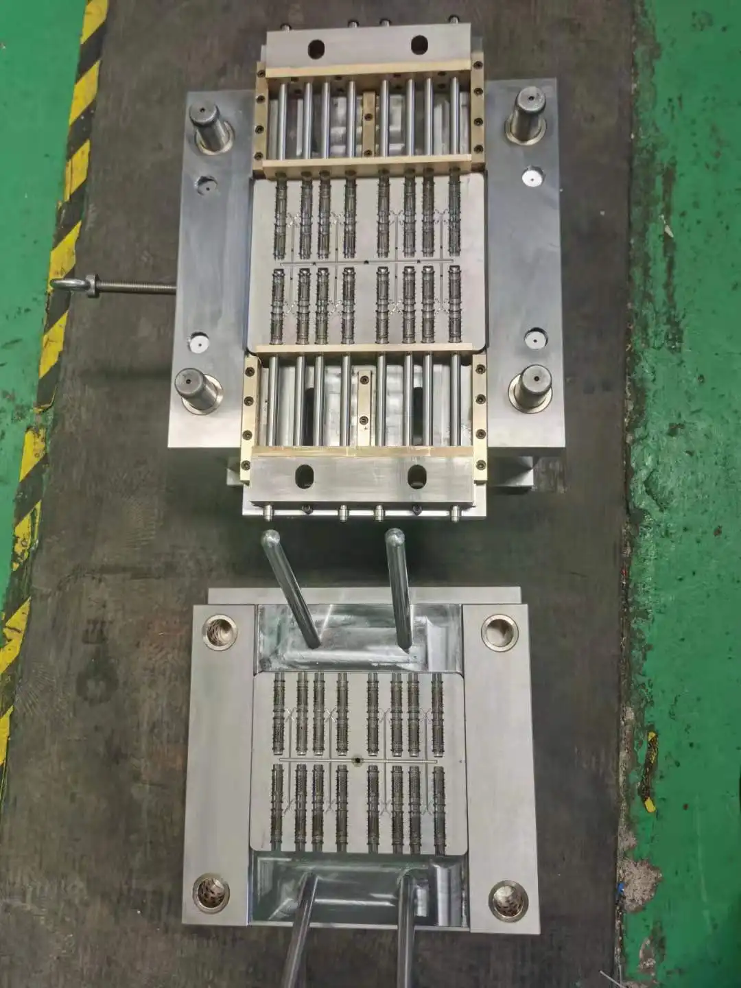 Round Drip Irrigation Pipe Production Line by HWYAA MACHINERY 3