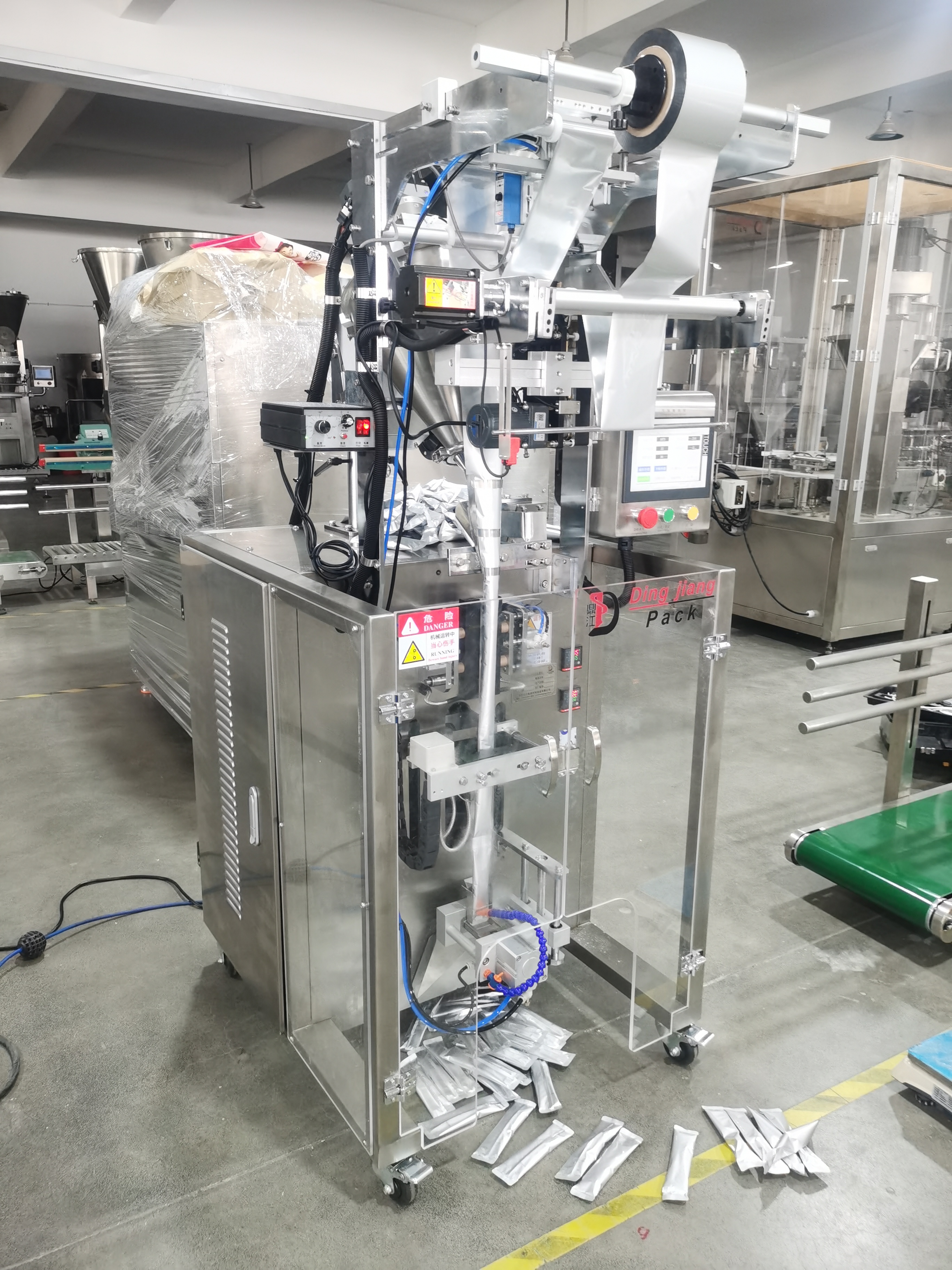 Matcha powder stick packing machine 4
