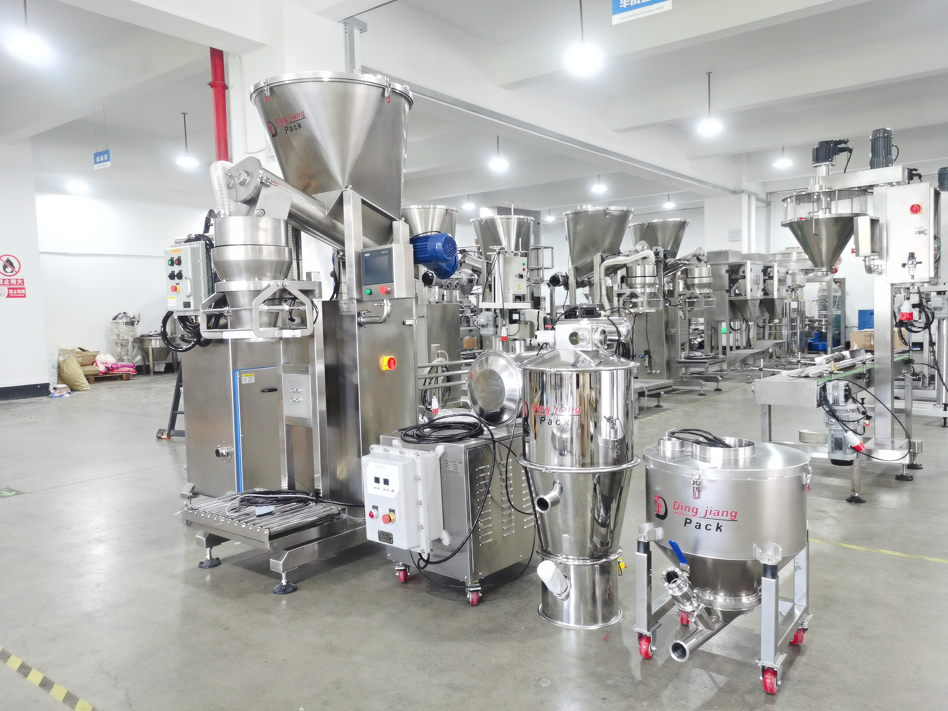 A modern 25kg powder packaging station with dual-screw feeding mechanisms ensuring high-speed and accurate powder delivery. The machine is built with 304 stainless steel, suitable for food-grade materials, featuring an intuitive Siemens PLC touchscreen interface and Schneider electrical components for reliability.