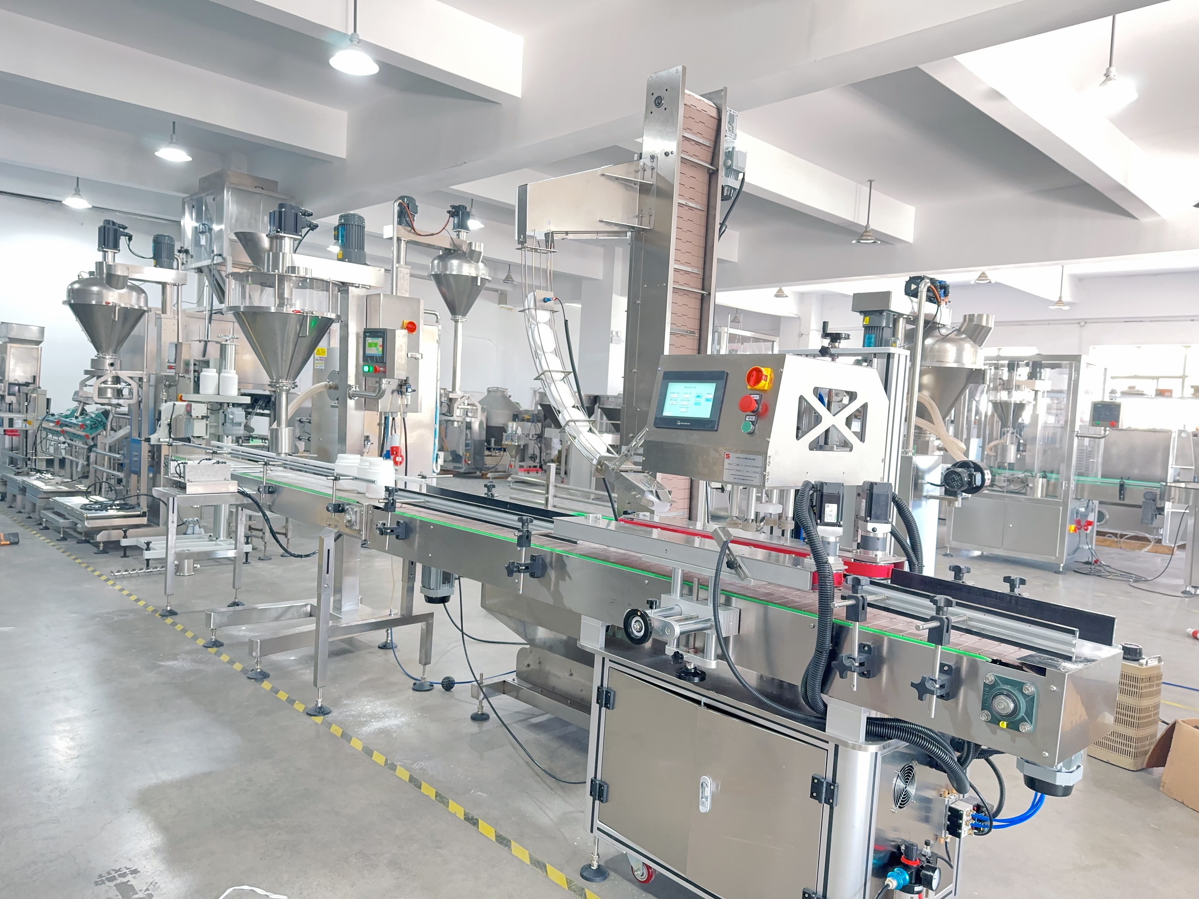 Quick-release auger for easy cleaning and maintenance