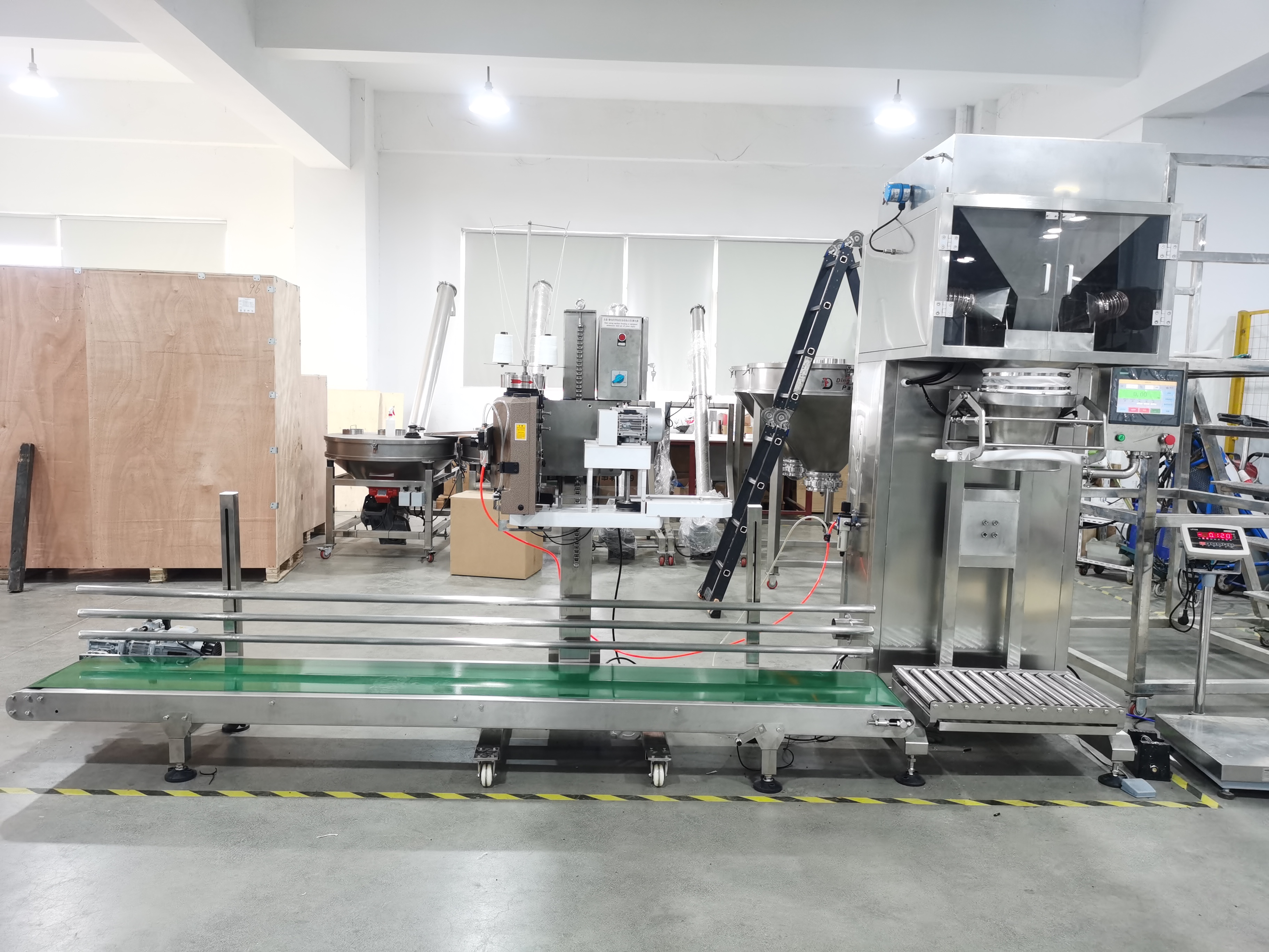 Best Quality 10-25kg granule packing machine Factory 3
