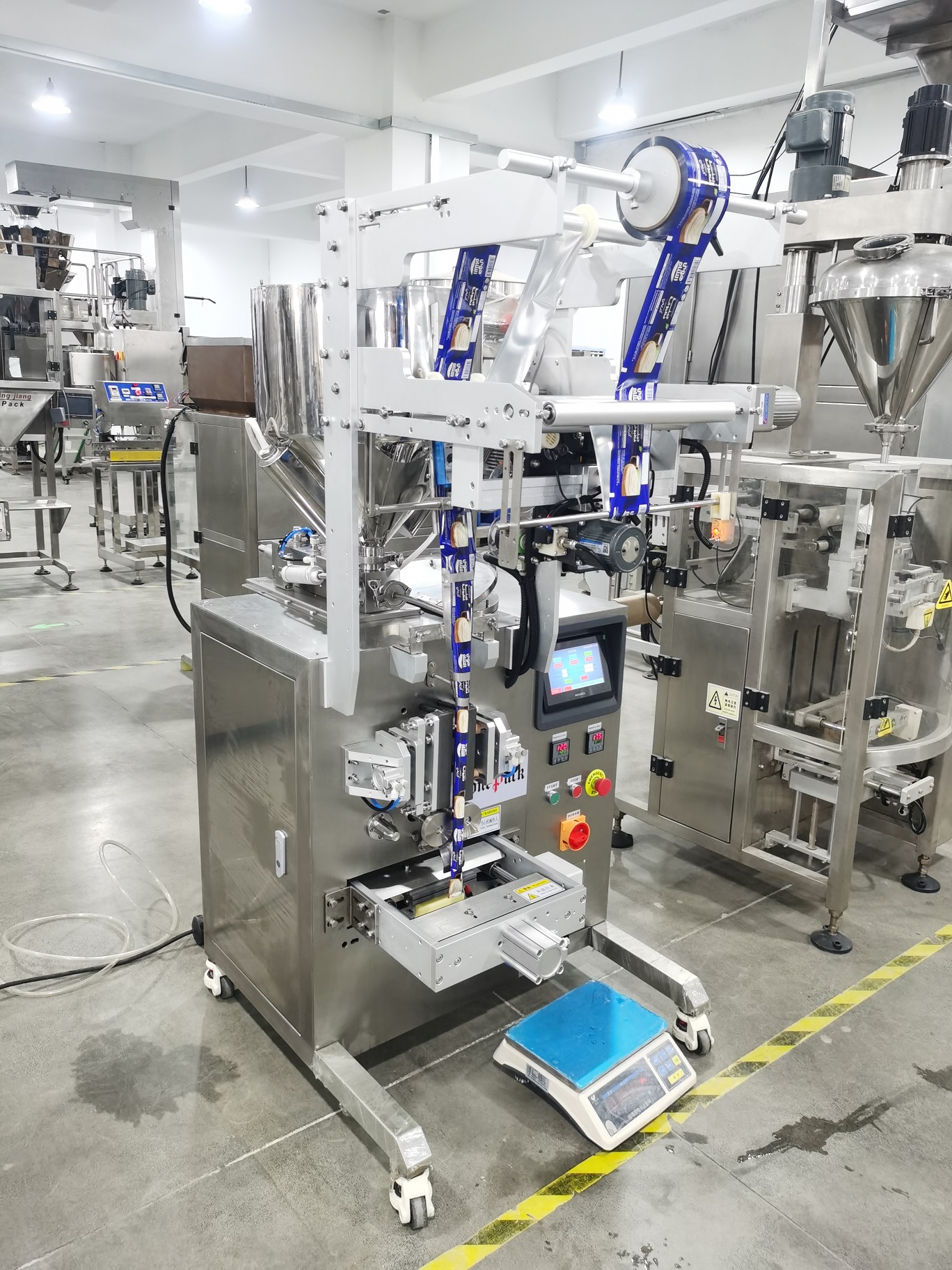  Intro to Automatic liquid sachet pack machine Dingjiang 