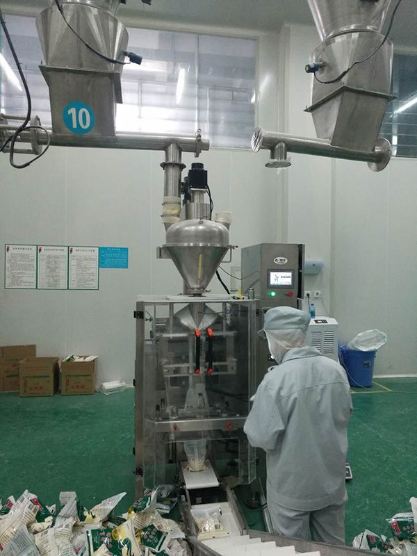 Automatic 1kg milk powder packaging machine 4