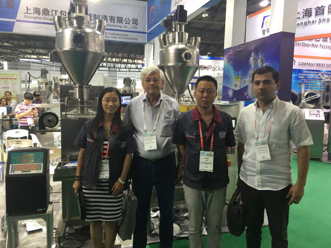 Автоматическая упаковочная машина для порошка DJ-3A200, вмещающая 50-200 г порошка. 16