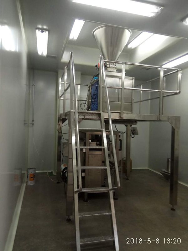 Automatic 1kg sugar rice bag packaging machine 2