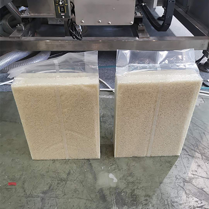 Vacuum hexahedron 5kg automatic rice grain packaging machine1 4